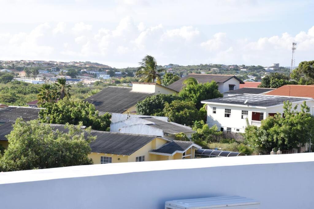Cg Apartment - Turtuga Willemstad Exterior photo